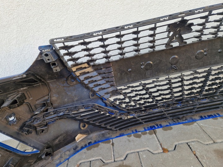PARE-CHOCS PEUGEOT 208 II 2019 PREST-01