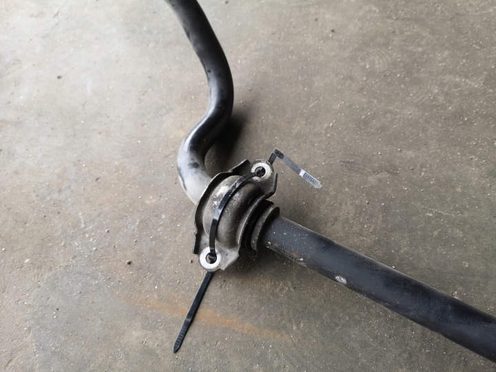BARRE DE LIAISON STABILISATEUR AVANT AUDI A5 8T 3.0 TDI 8K0411309K