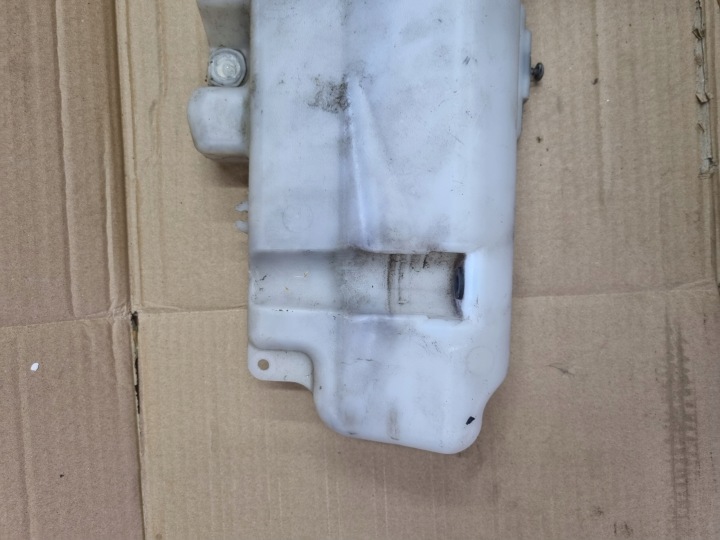RÉSERVOIR LAVE-GLACES SUBARU JUSTY 38400 8601