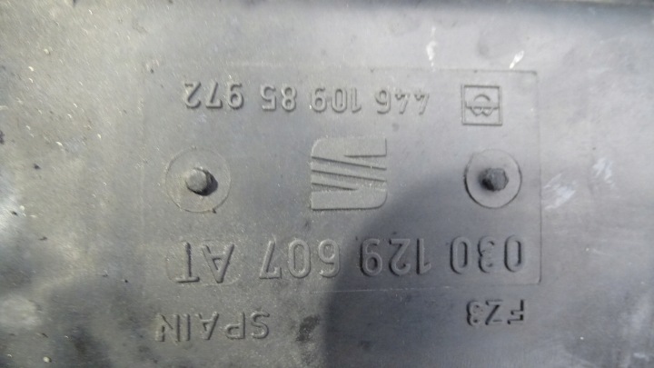 CHÂSSIS FILTRE AIR SEAT AROSA 1.4