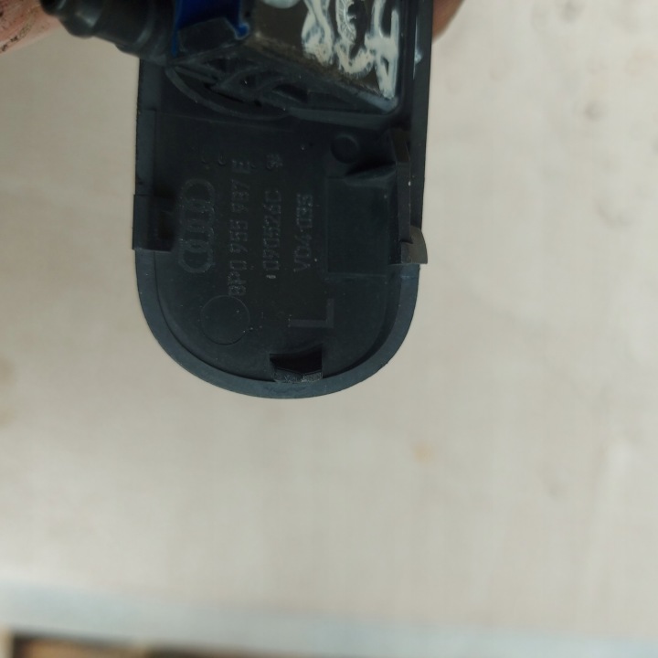 LAVE-GLACE BUSE AUDI A3 8P LIFT 8P0955988E