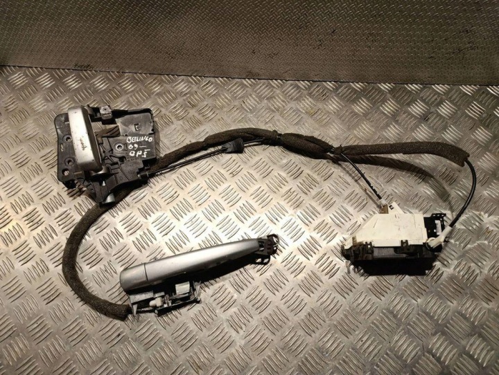 SERRURE DROITS LATÉRALES PORTES PEUGEOT 2008 II 9682100677 2009