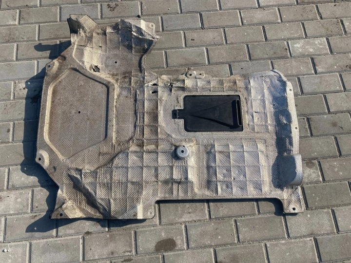 2125240725 MERCEDES E-KL 212 INFÉRIEURE PROTECTION MOTEUR