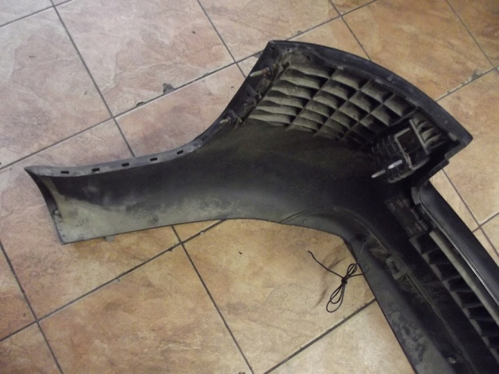 AUDI A6 C5 2.4B 98' SED PARE-CHOCS ARRIÈRE ARRIÈRE LZ9U