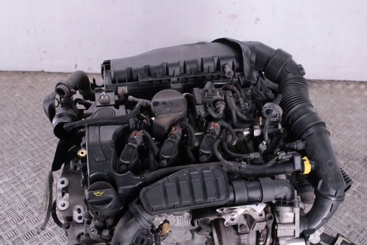 MOTEUR 1.2 THP HN01 PEUGEOT CITROEN FORD 17R 30TYS