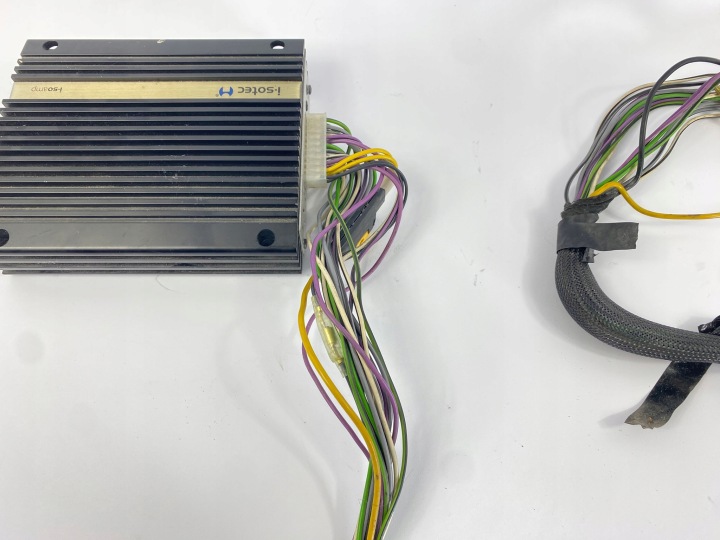 I-SOTEC I-SOAMP 4DS 4-KANALOWY AMPLIFICATEUR NUMÉRIQUE PRISE PLAY