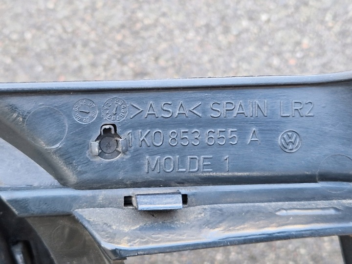VW GOLF V CALANDRE AVANT CHROME 1K0853655A 03-2009