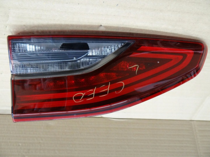 PHARE GAUCHE ARRIÈRE DANS COUVERCLE DE COFFRE 92403-J7050 KIA CEED III BERLINE COMPACTE 2018+
