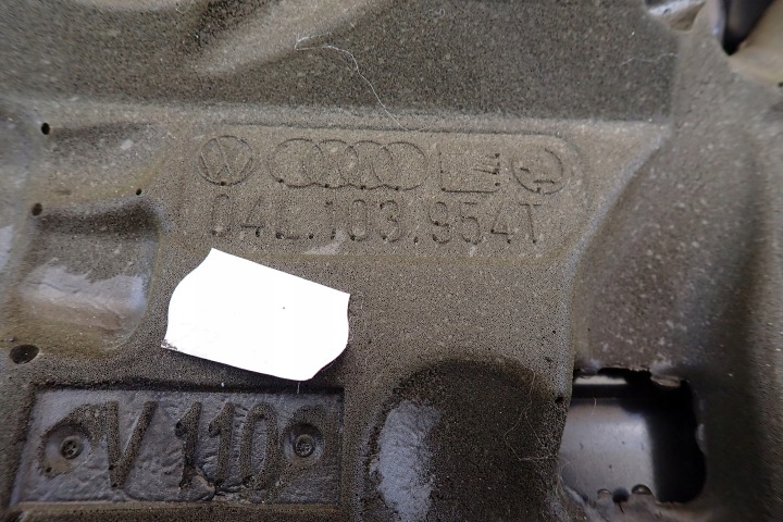 AUDI SEAT SKODA COUVERCLE PROTECTION MOTEUR SUPÉRIEURE 04L103954T OE