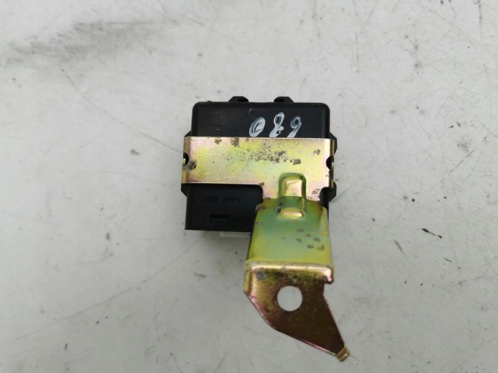 TOYOTA AVENSIS T250 MODULE DE COMMANDE D'ÉCLAIRAGE (LCM) 2005 8996005020