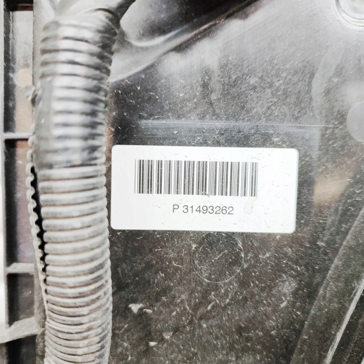 PIÈCES REFROIDISSEMENT VOLVO V60 II (225, 227) 31493262 33987966 2.0L 220KW 2022