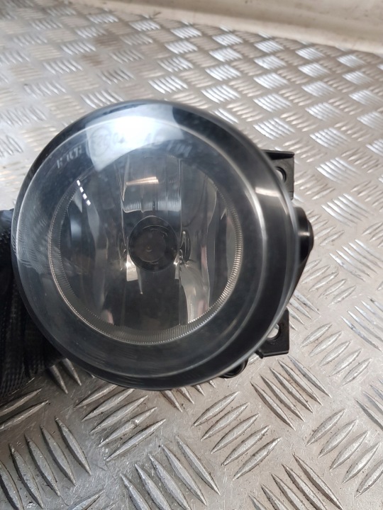 PHARES ANTIBROUILLARD DROIT AVANT 27128800 VW EOS 06R- EUROPE