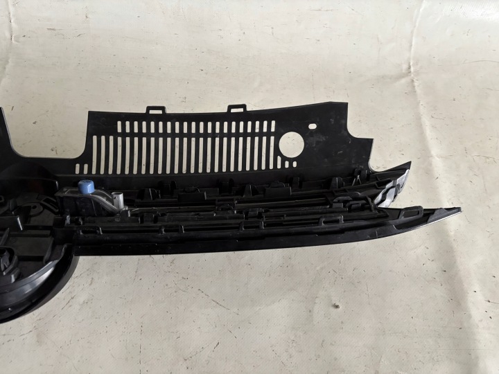VW GOLF 8 VIII GTE R-LINE LIFT CALANDRE GRILLE LED 5H0853651BE K128/859