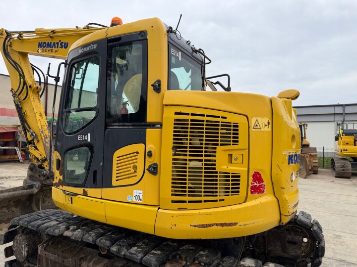 KOMATSU PC 138 US-10 EXCAVATRICE 15 TON ROADLINER CAOUTCHOUC PLYTKI GASIENIC PC138