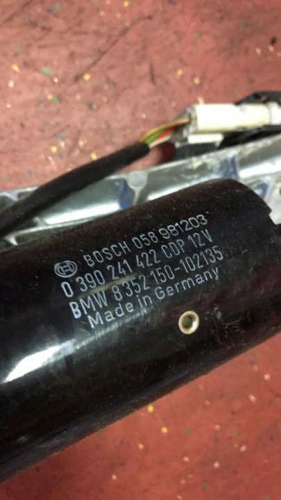 MÉCANISME ESSUIE-GLACES AVEC MOTEUR BMW 7 E38 8352150
