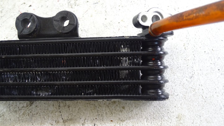 R880 HONDA CBR 1000 F SC24 RADIATEUR HUILES