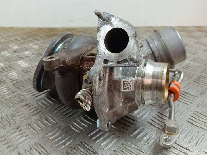 FORD KUGA III 2022 TURBINE