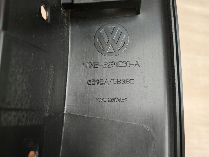 ORIGINE MOULURE REVÊTEMENT GARDE-BOUE DROIT ARRIÈRE VW AMAROK II N1XBE291C20A 15KM