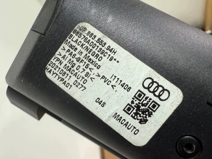 AUDI Q5 II 80A 80F STORE COUVERCLES DE COFFRE EN BON ÉTAT