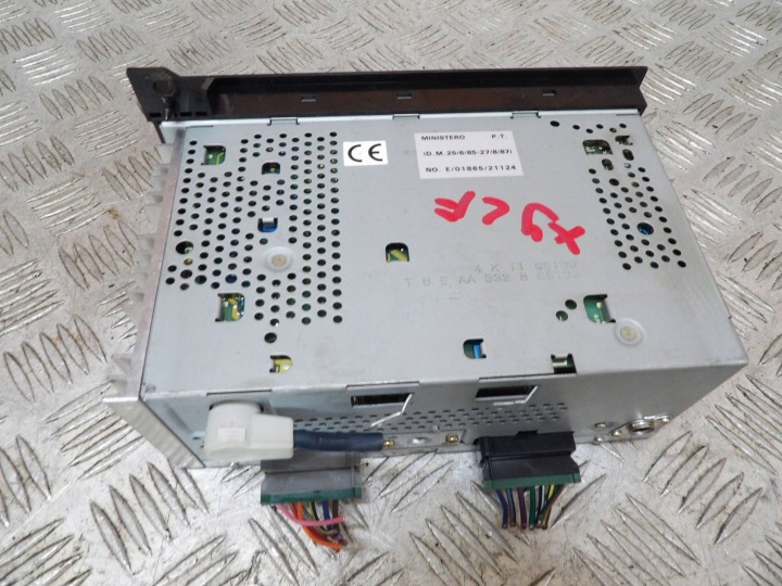 JEEP CHEROKEE XJ ZJ RADIO D'USINE P05269484AB