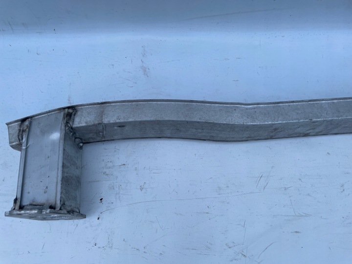 AUDI Q3 POUTRE PARE-CHOCS AVANT AVANT 11-18- 8U0807109C
