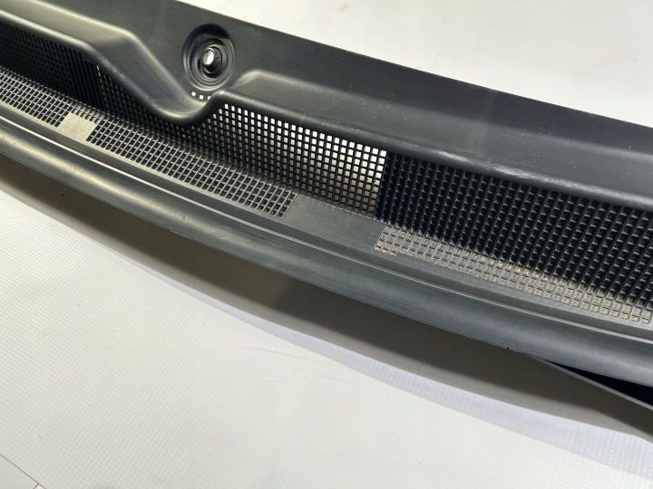 DOUBLURE DE PASSAGE DE ROUE AVANT SUPÉRIEUR COURROIE PROTECTION CHRYSLER PACIFICA 2021-