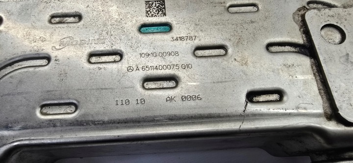 VANNE EGR RADIATEUR GAZ D'ÉCHAPPEMENT MERCEDES-BENZ E W212 A6511400075 Q10