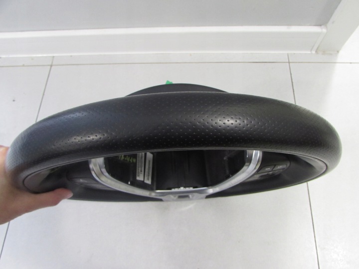 VOLANT VOLVO V60 34152641B 2.0L DIESEL 88KW 2016