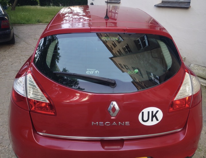 RENAULT MEGANE III HAYON MOULURE CHROME SUR COUVERCLE DE COFFRE