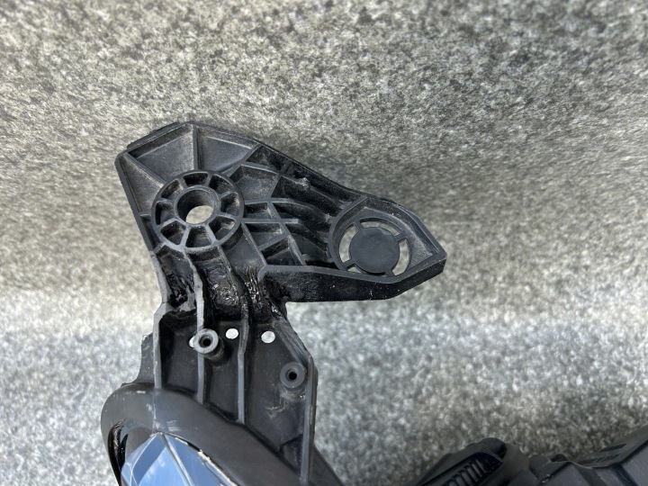 PHARE DROITE AVANT OPEL CORSA F 39162649 POZNAŃ