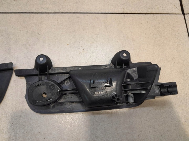 POIGNÉE INTÉRIEURE ARRIÈRE ENSEMBLE AUDI A4 B6 8E0839020