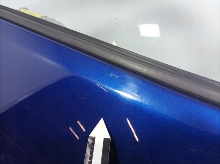 TOYOTA YARIS VERSO LIFT PORTES AVANT GAUCHE 8M6