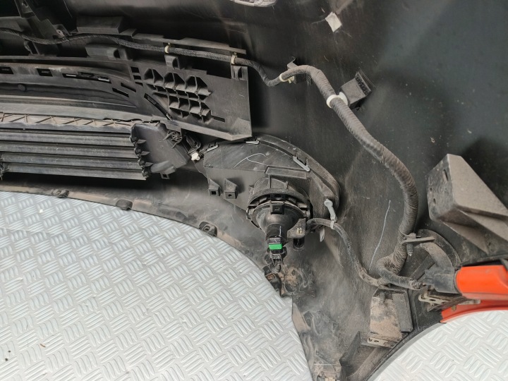 PARE-CHOCS AVANT CHRYSLER PACIFICA 2017- 68602223AA