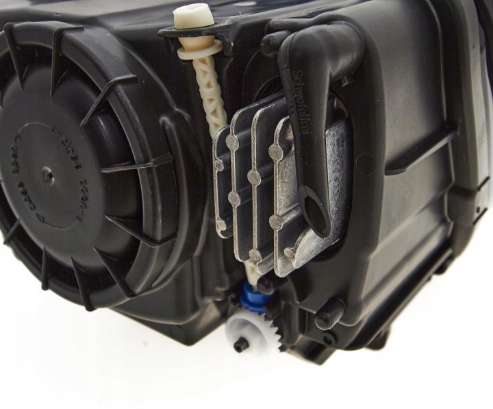 PHARE AVANT VERS AUDI A3 8V 2012-2016 8V0941006C DROITE