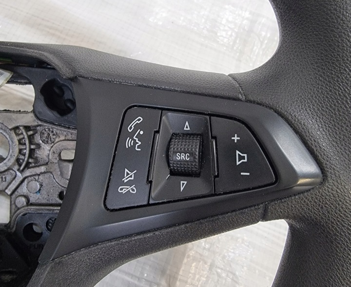 VOLANT OPEL ASTRA 5 K V 39005382
