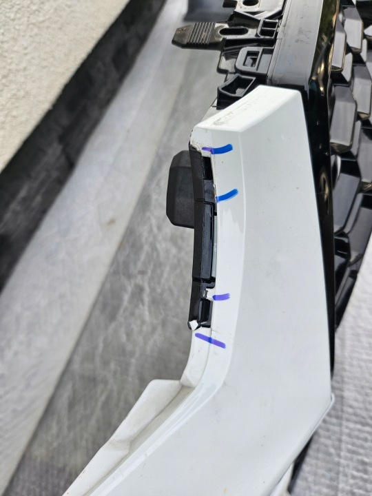AUDI RS4 8W0-ZDERZAK AVANT GRILLE SPOILER 8W0807437T