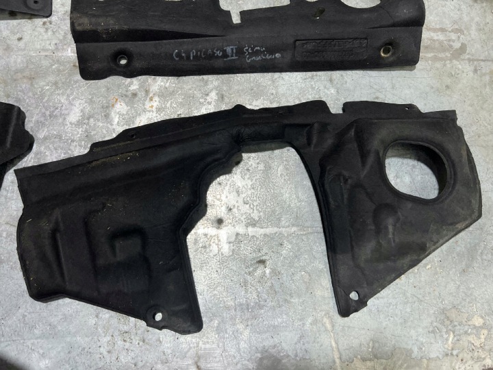 CITROEN C4 PICASSO 2 INSONORISATION CLOISONS