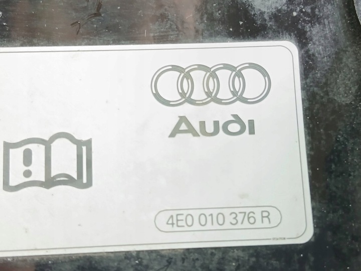 BOUCHON GOULOTTE DE REMPLISSAGE CARBURANTS AUDI A4 S4 B7 8E 8H 4E0010376R
