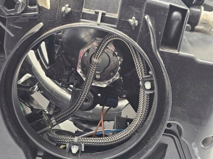 PROJECTEUR GAUCHE CÔTÉ BMW X5 E70 7221893
