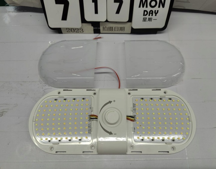 PHARE SUFITOWA LED 12-24V 900LM TROJKOLOROWA VERS VOITURES I CAMPING-CAR