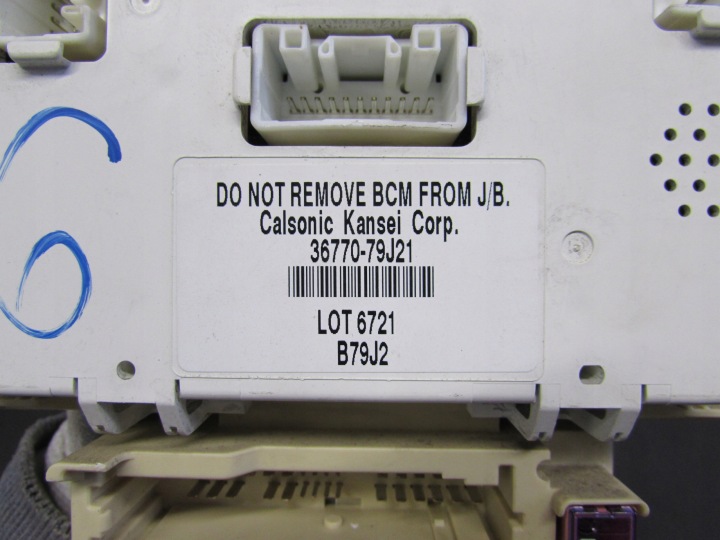 BOÎTE FUSIBLES 36770-79J21 FIAT SEDICI 06-15R