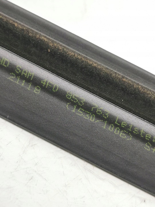 AUDI A6 S6 C6 4F 3200CM3 ESSENCE MOULURE VITRES ARRIÈRE 4F0853763C