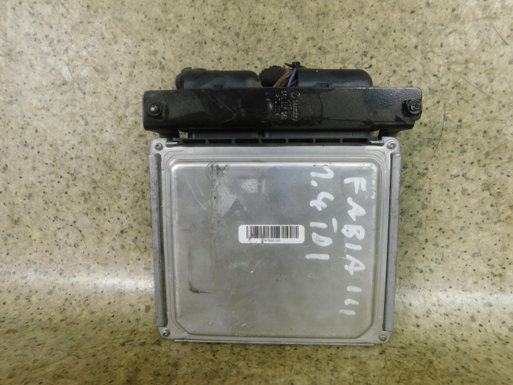 04B907445 DCM6.2V KIT DE DÉMARRAGE SKODA FABIA III 2014-2022 1.4 TDI