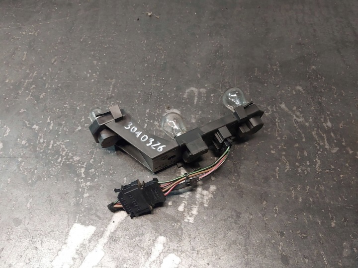 DOUILLE D'AMPOULE ARRIÈRE DROITE SEAT ALHAMBRA (MK1) 7M3945258