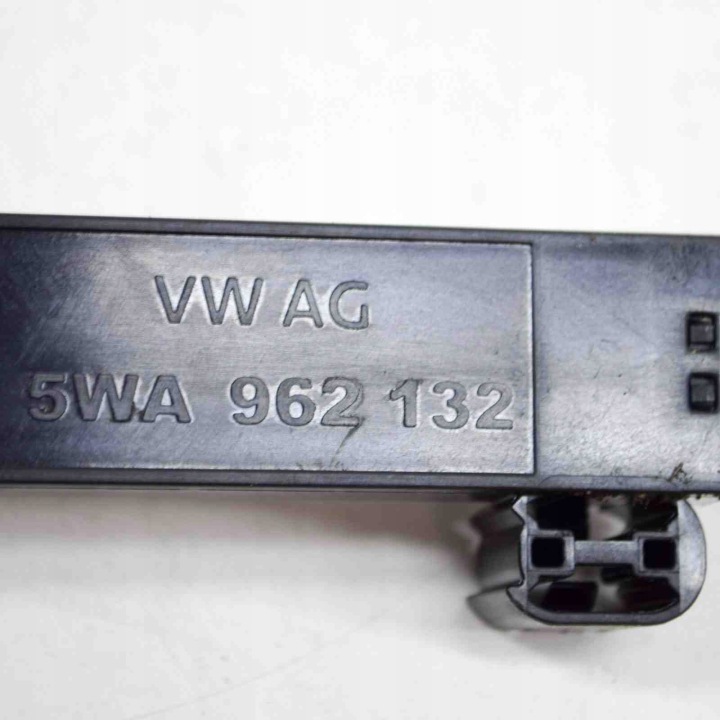ANTENNE KEYLESS VW ID.3 (E11) 5FA224075 13912631 107KW 2021