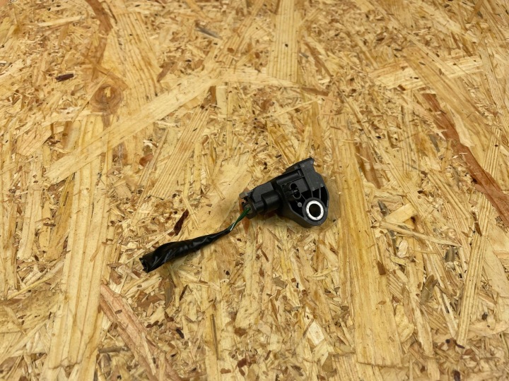 CAPTEUR COUP DE COLLISION PUCE MG HS I 10438565 421257202