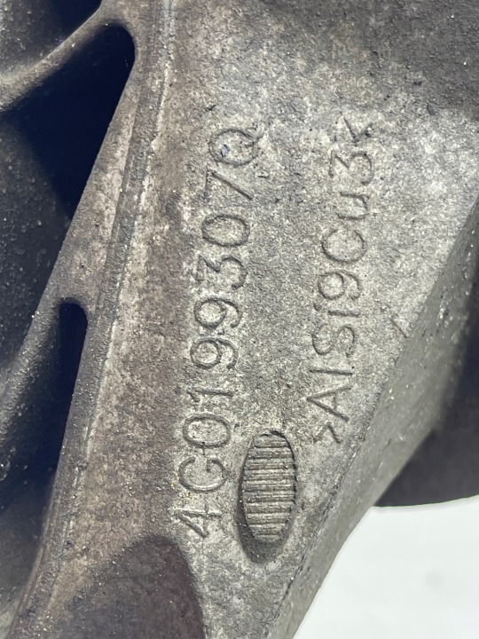 AUDI A6 C7 2.0 TDI CNH POIGNÉE SUPPORT FIXATION MOTEUR ENTIER