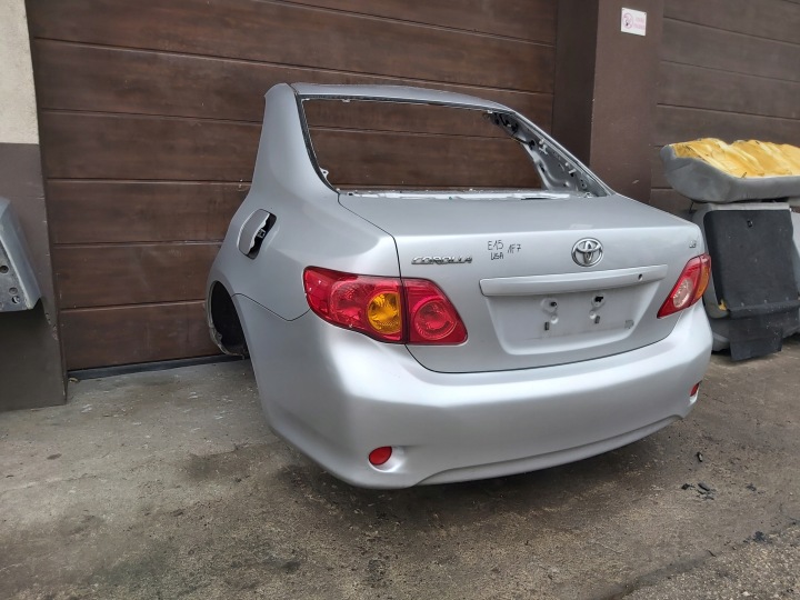 TOYOTA COROLLA E15 PASSAGE DE ROUE GAUCHE AVANT 53876-12410