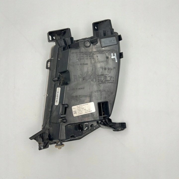 TESLA MODÈLE AVEC LED FJD PHARES ANTIBROUILLARD DROIT AVANT