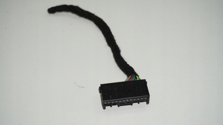 AUDI VOLKSWAGEN PUCE PUCE RACCORD 8E0972712